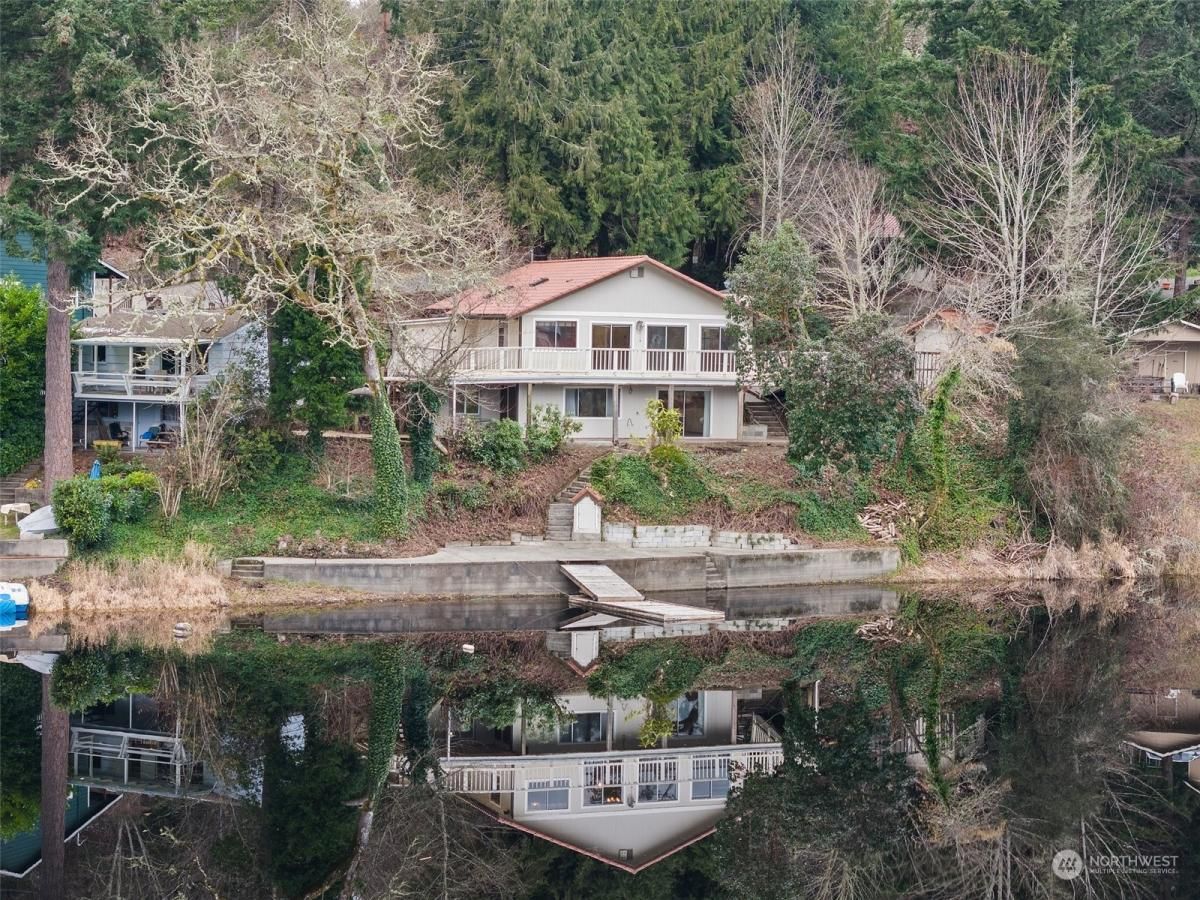 MLS #NWM2328243 image #0