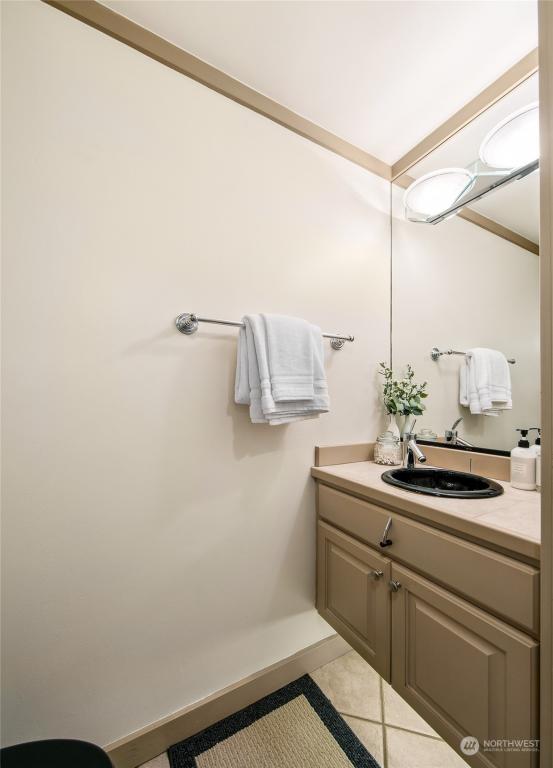 MLS #NWM2328361 image #0