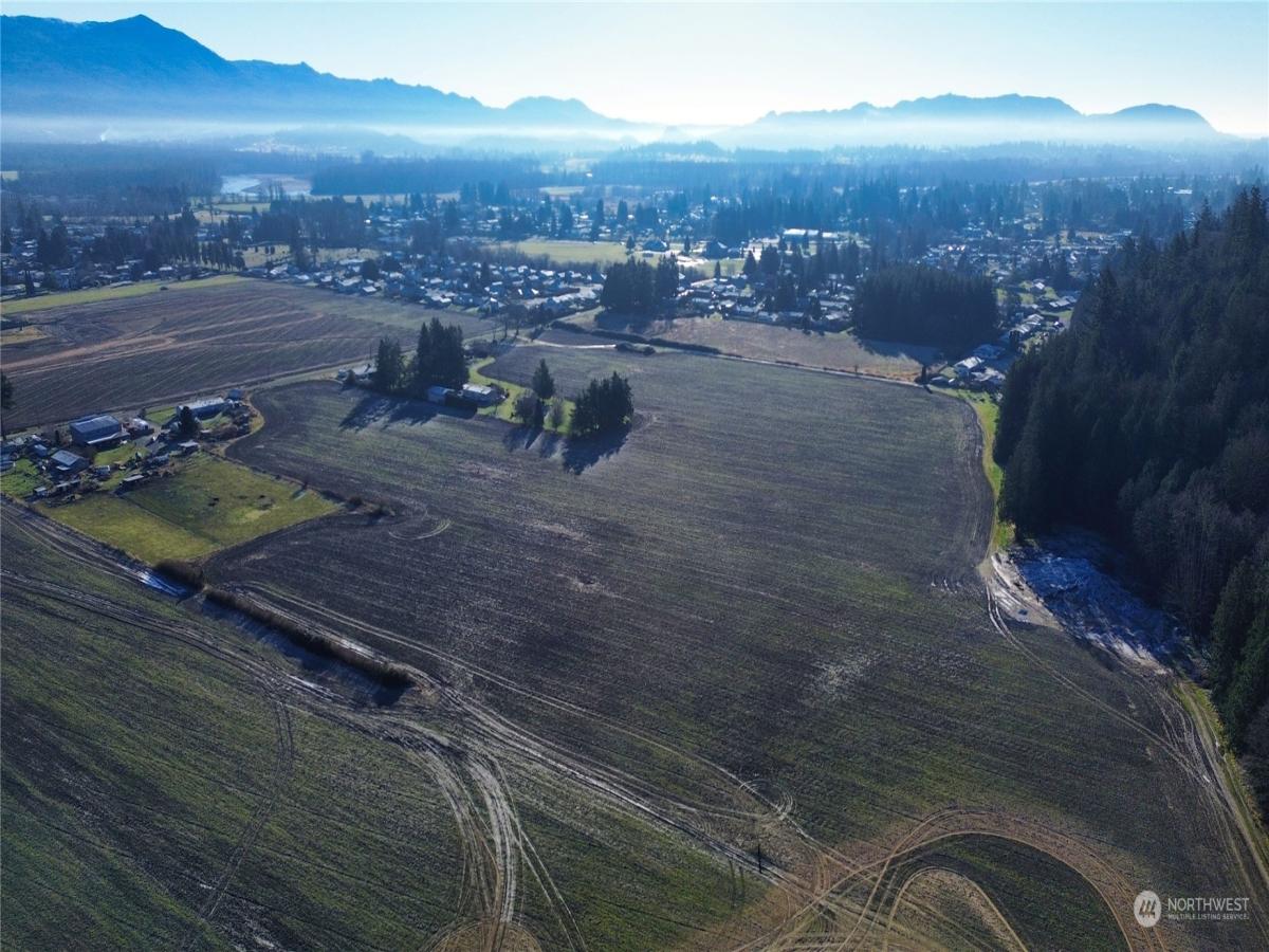 MLS #NWM2328411 image #0