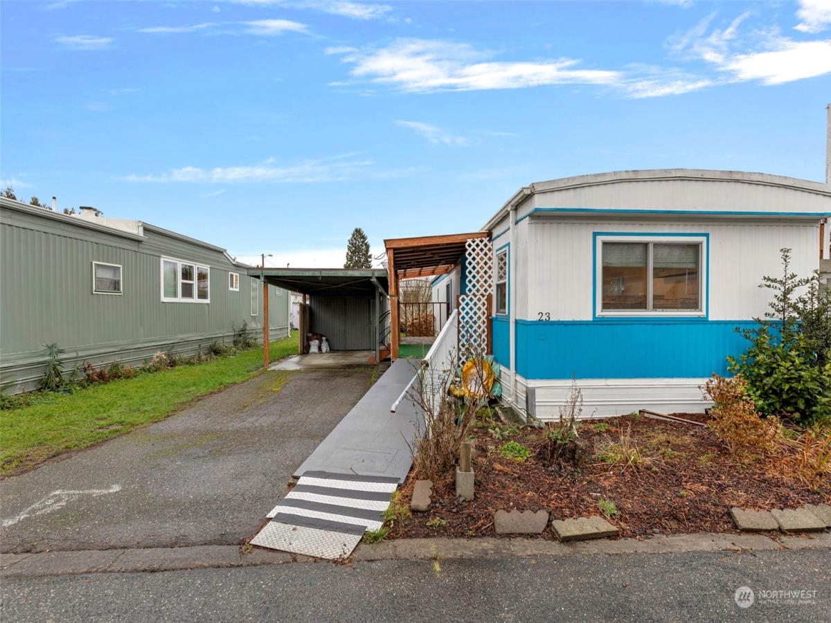 MLS #NWM2328588 image #0