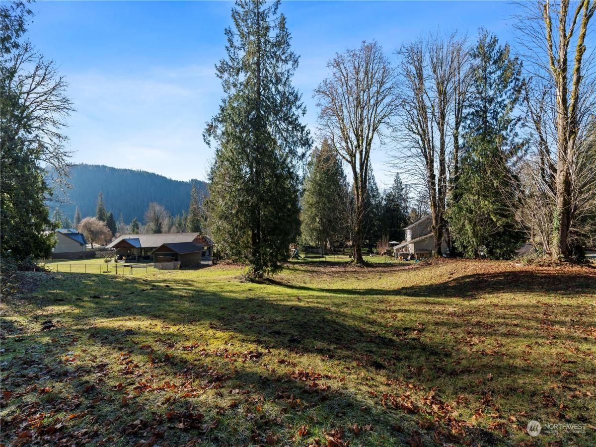 MLS #NWM2328987 image #0