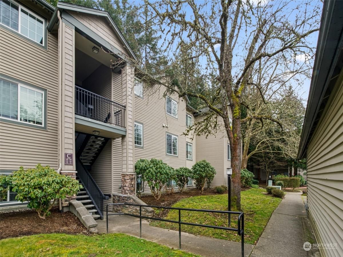 MLS #NWM2329394 image #0