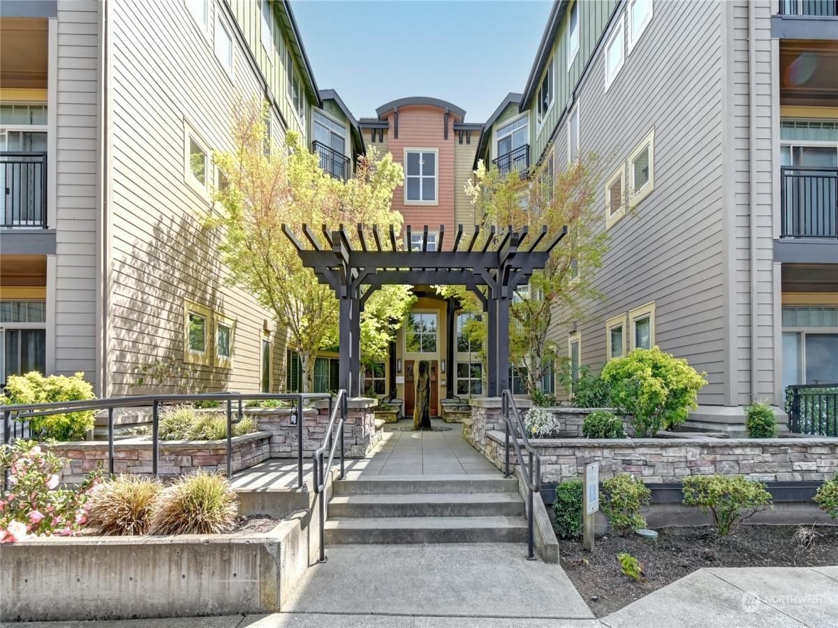 MLS #NWM2329485 image #0