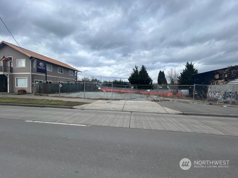 MLS #NWM2330486 image #0