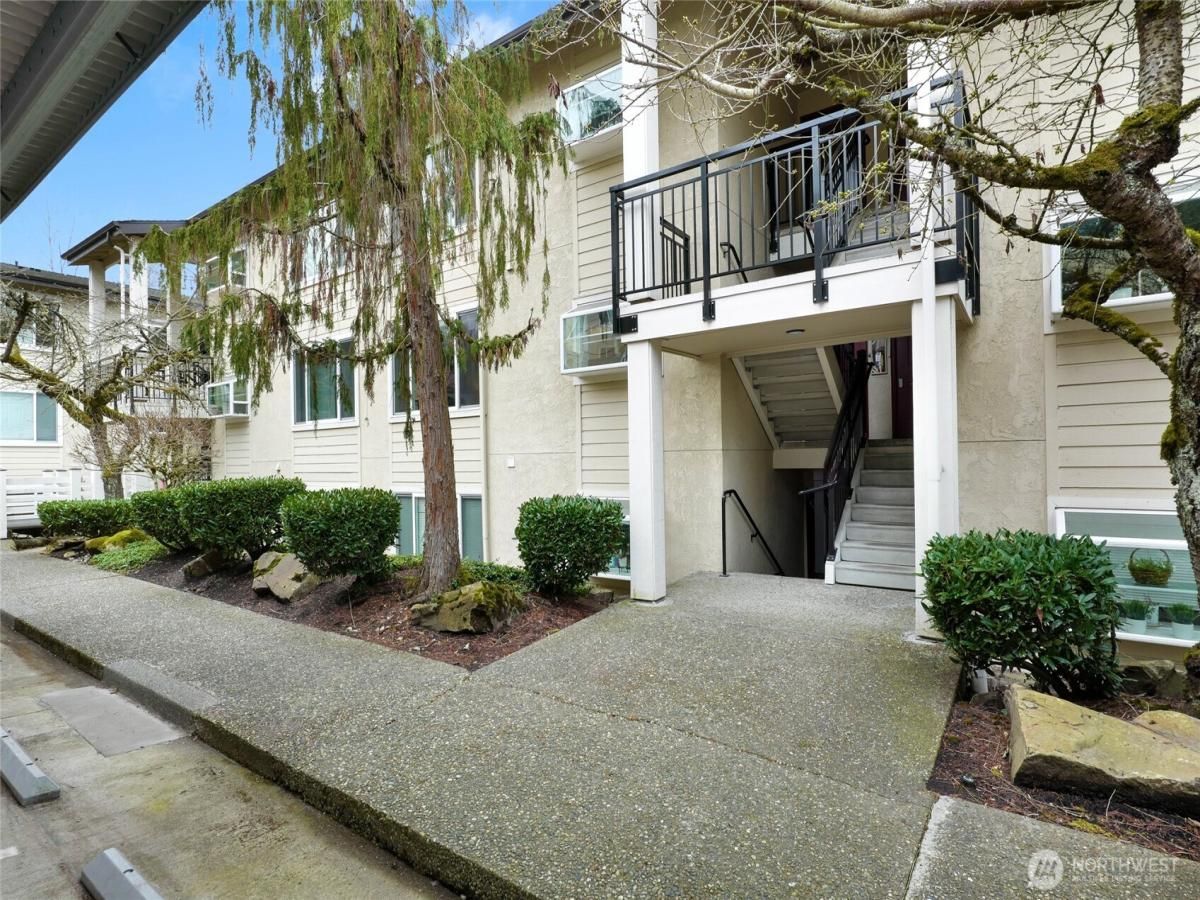 MLS #NWM2330747 image #0