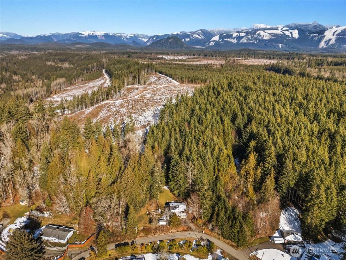 MLS #NWM2330952 image #0