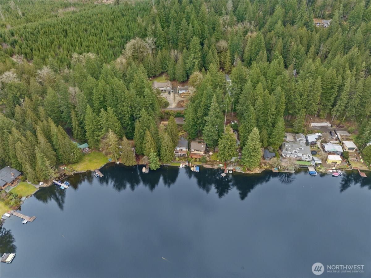 MLS #NWM2331835 image #0
