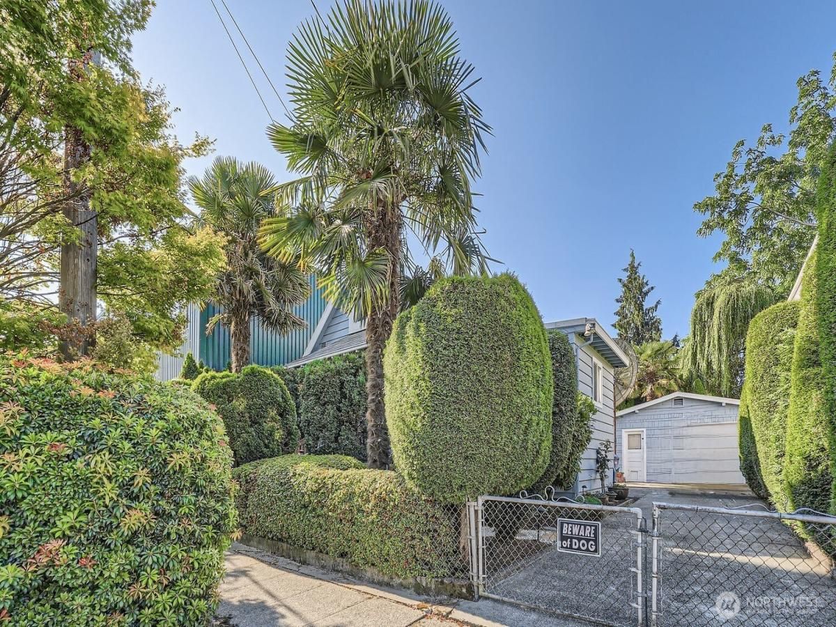 MLS #NWM2332335 image #0