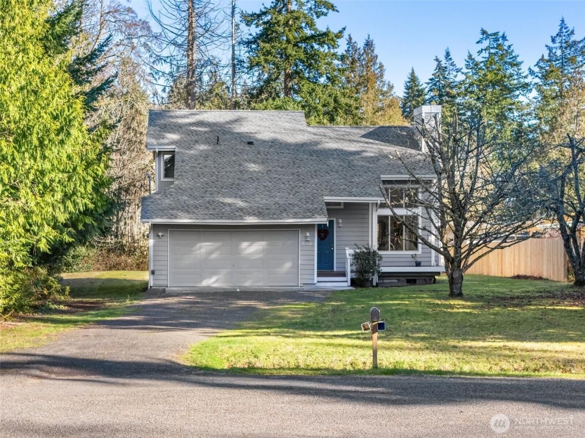 MLS #NWM2332929 image #0