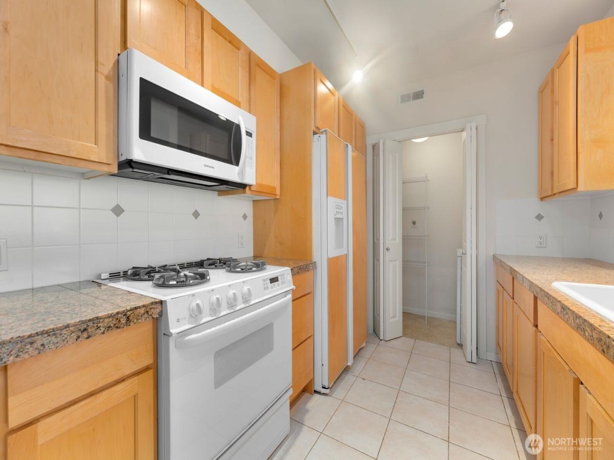 MLS #NWM2332981 image #0