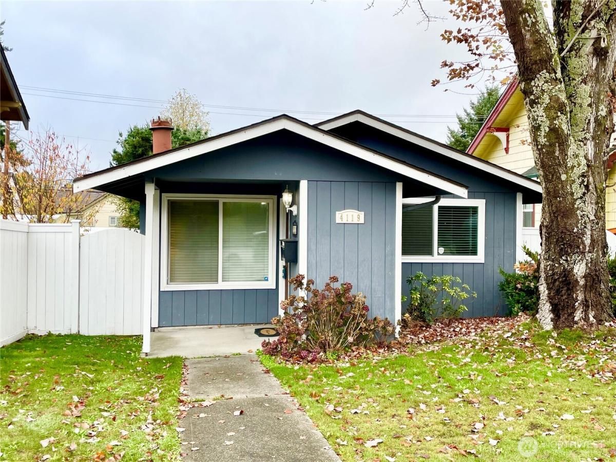 MLS #NWM2333601 image #0