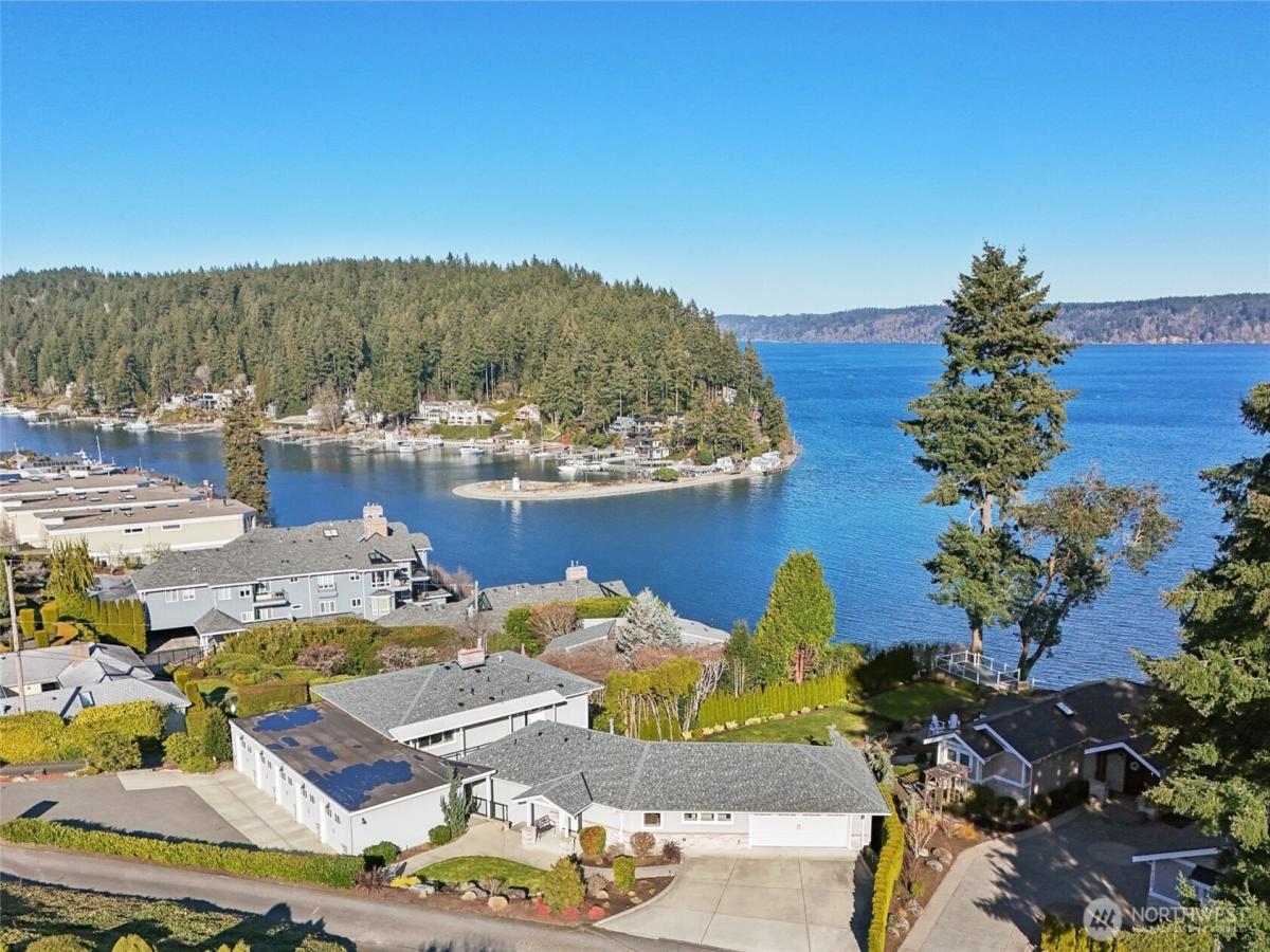 MLS #NWM2333975 image #0