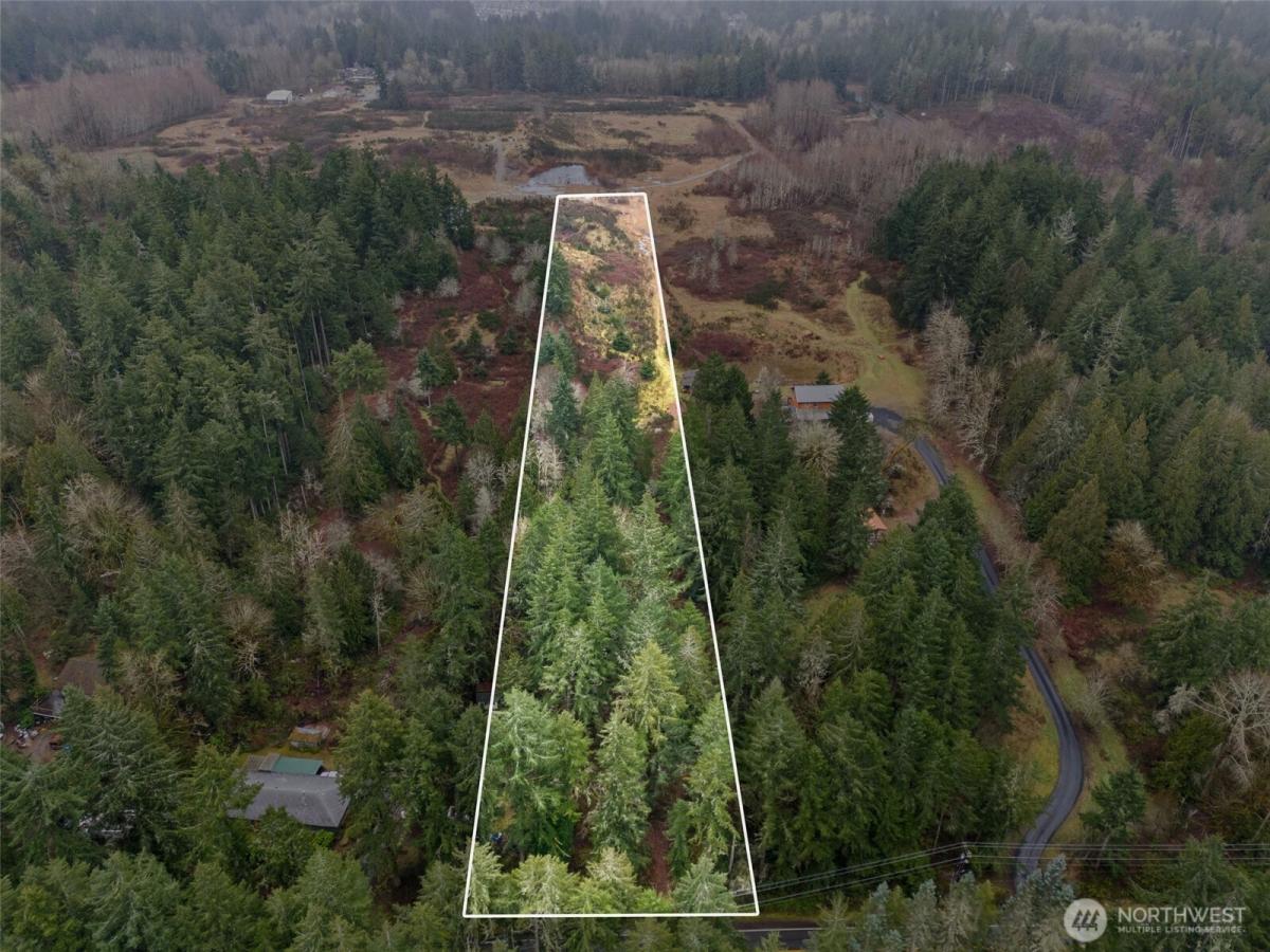 MLS #NWM2333986 image #0