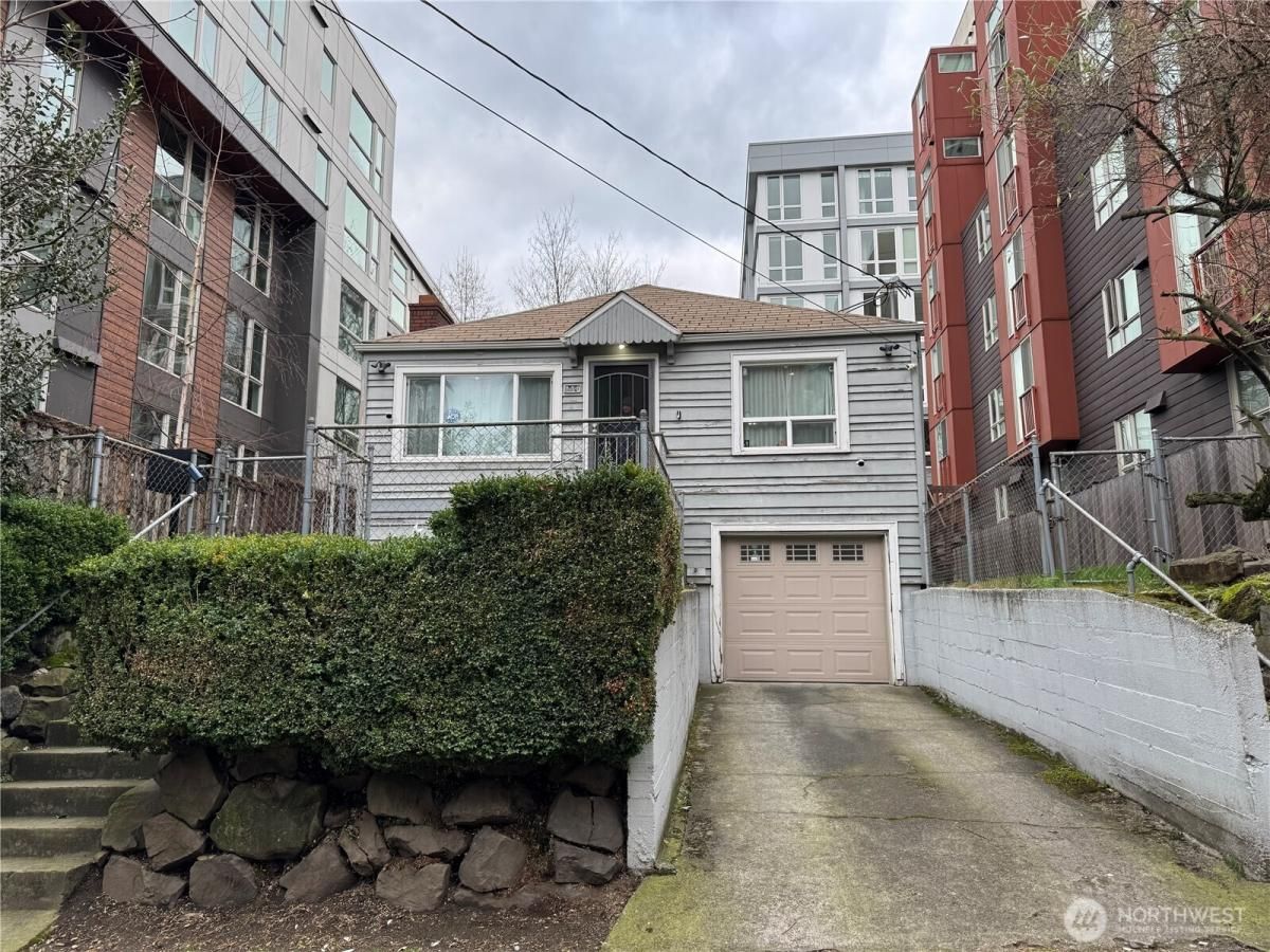 MLS #NWM2333855 image #0