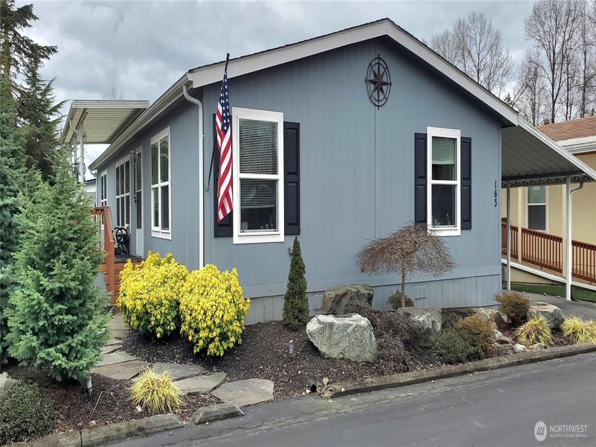 MLS #NWM2335125 image #0