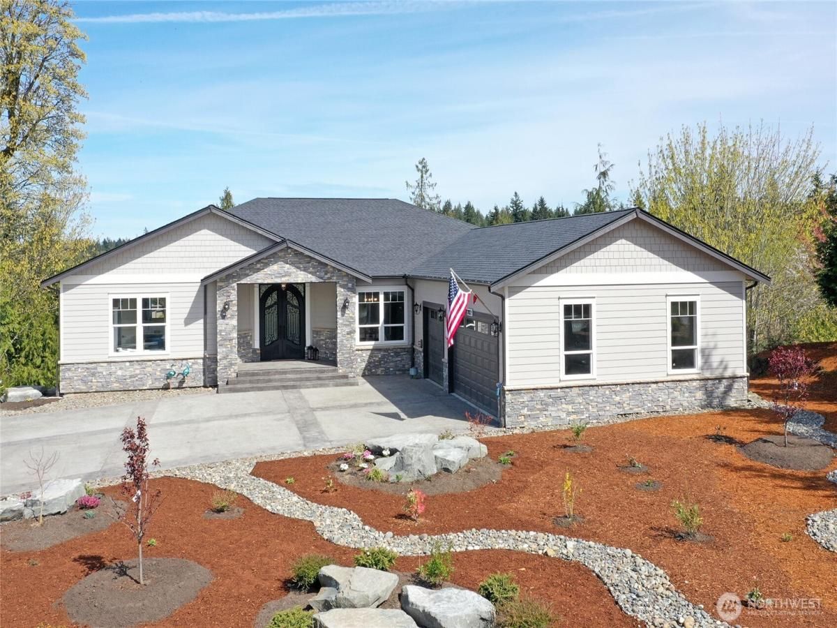 MLS #NWM2335289 image #0