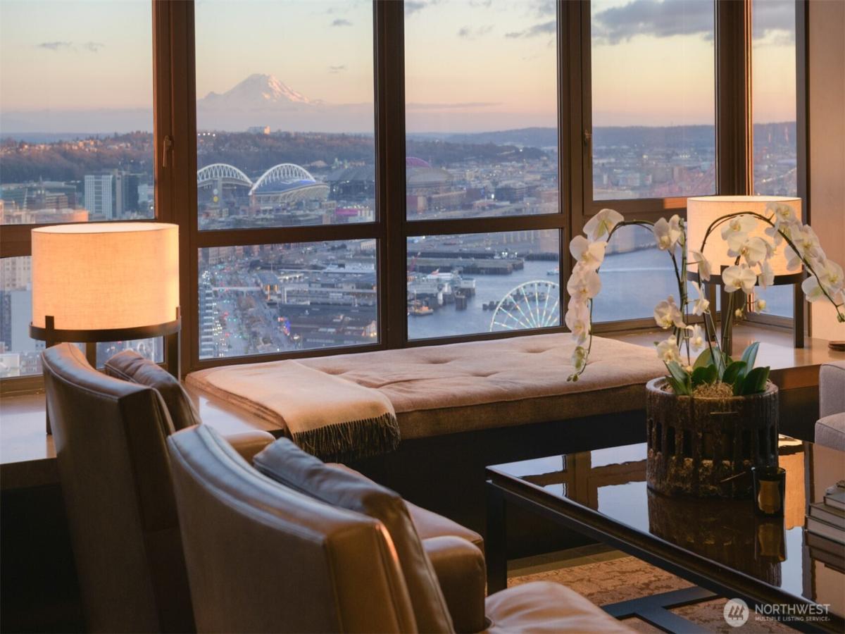 MLS #NWM2335294 image #0