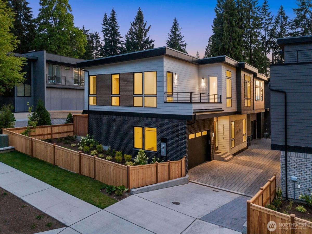 MLS #NWM2335638 image #0