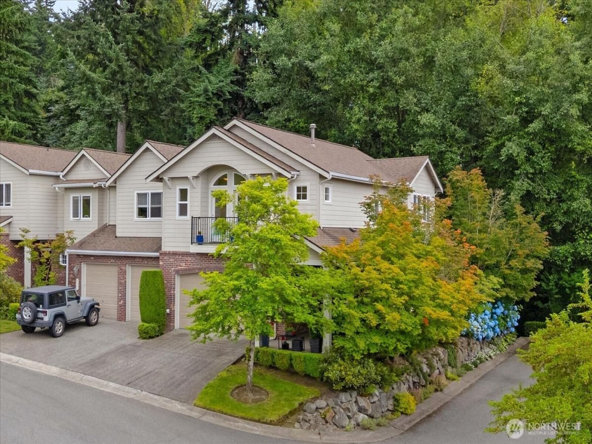 MLS #NWM2336523 image #0