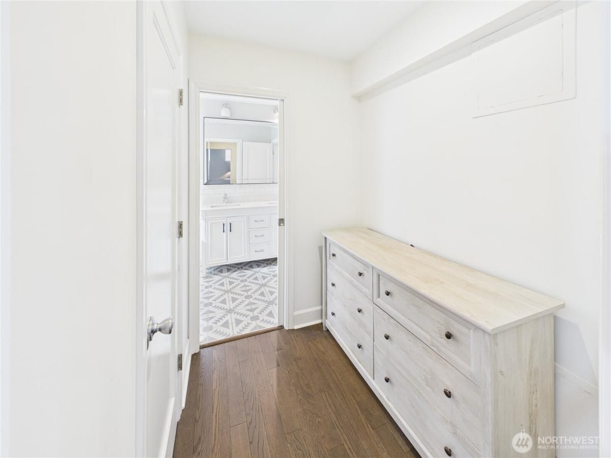 MLS #NWM2338827 image #0