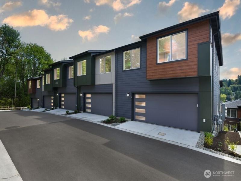 MLS #NWM2338852 image #0