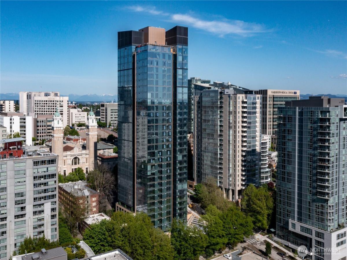 MLS #NWM2339753 image #0