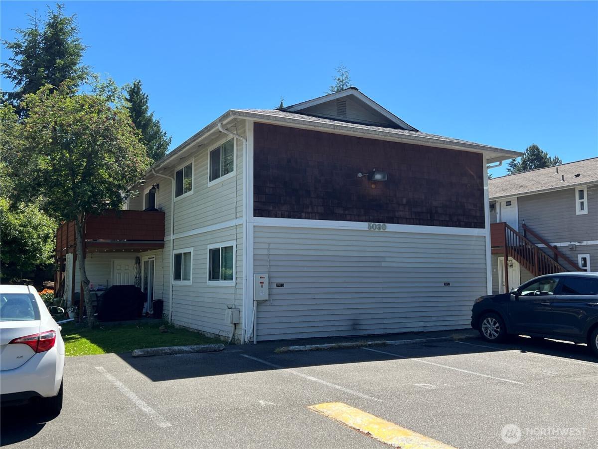MLS #NWM2340239 image #0