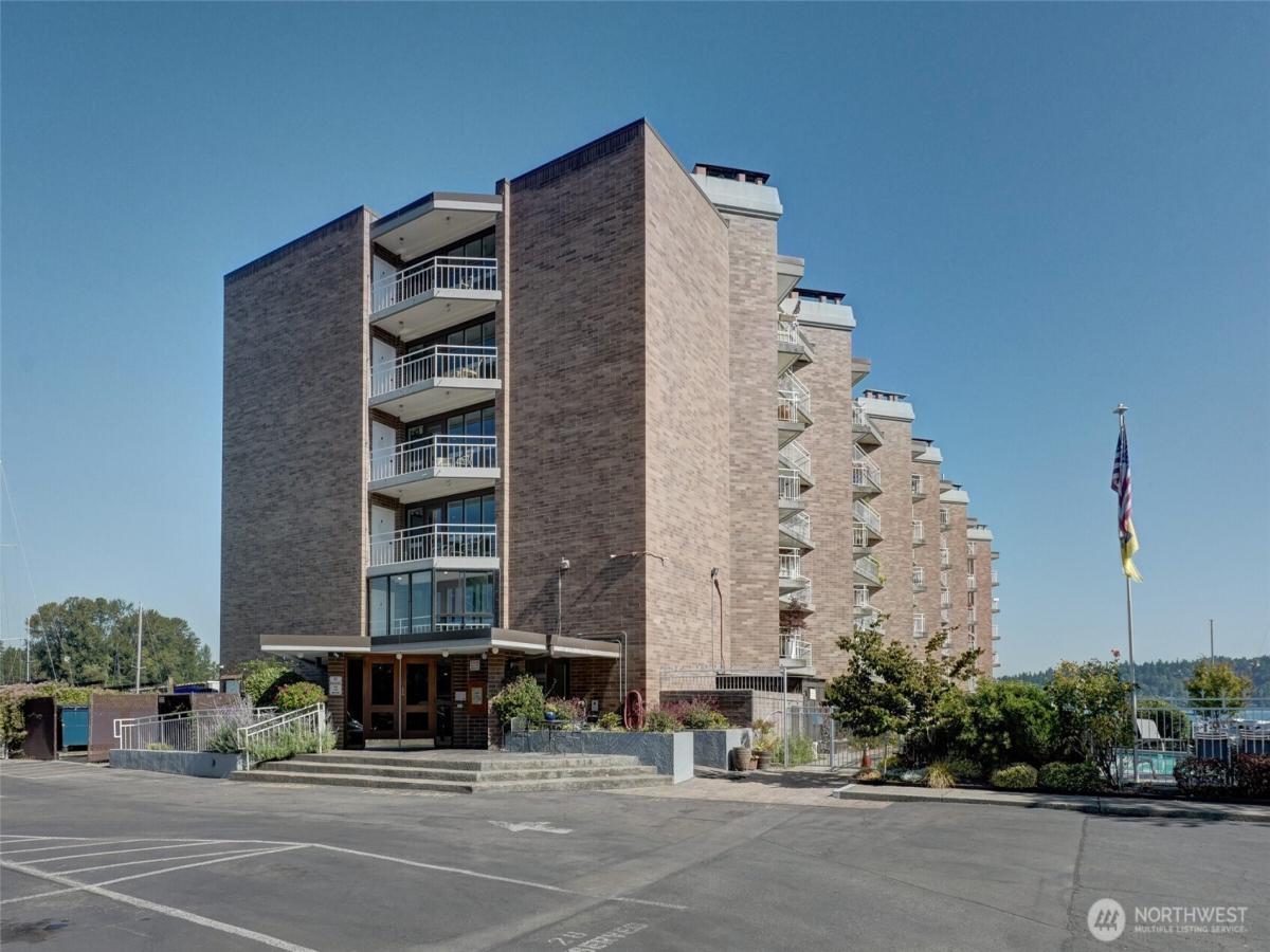 MLS #NWM2340443 image #0