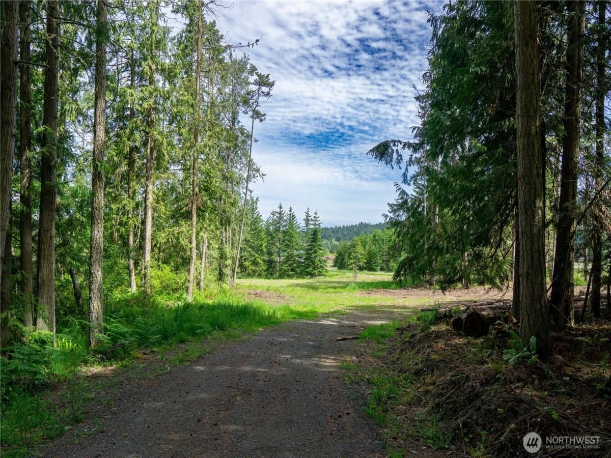 MLS #NWM2341237 image #0