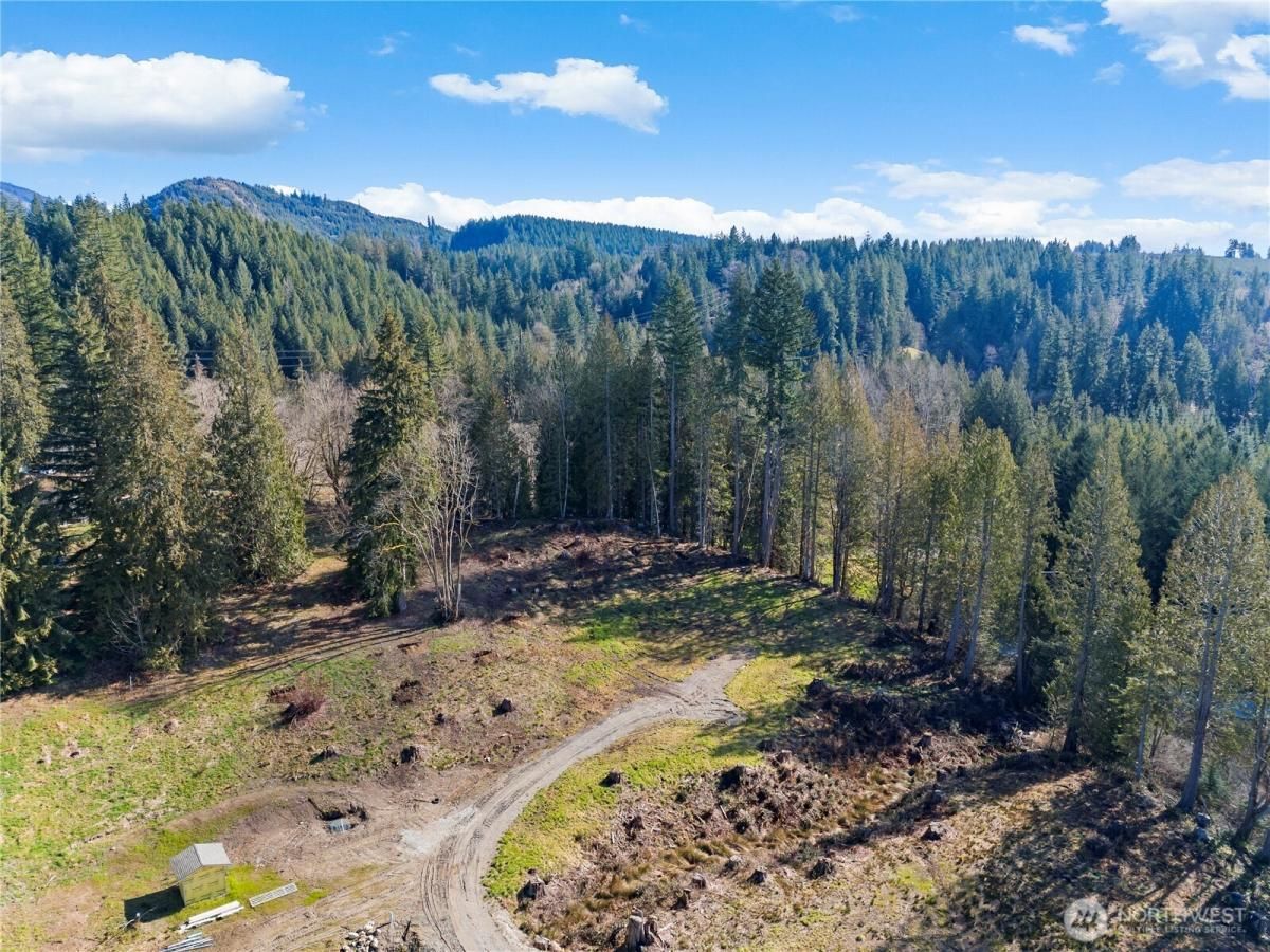 MLS #NWM2341820 image #0