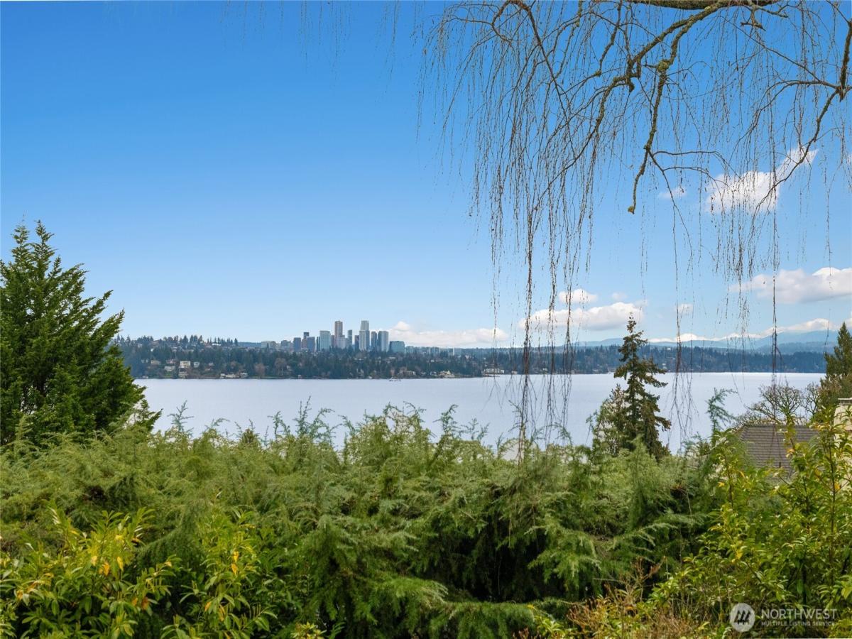 MLS #NWM2343671 image #0