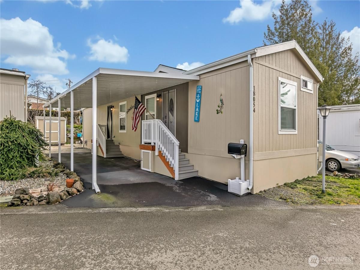 MLS #NWM2344709 image #0