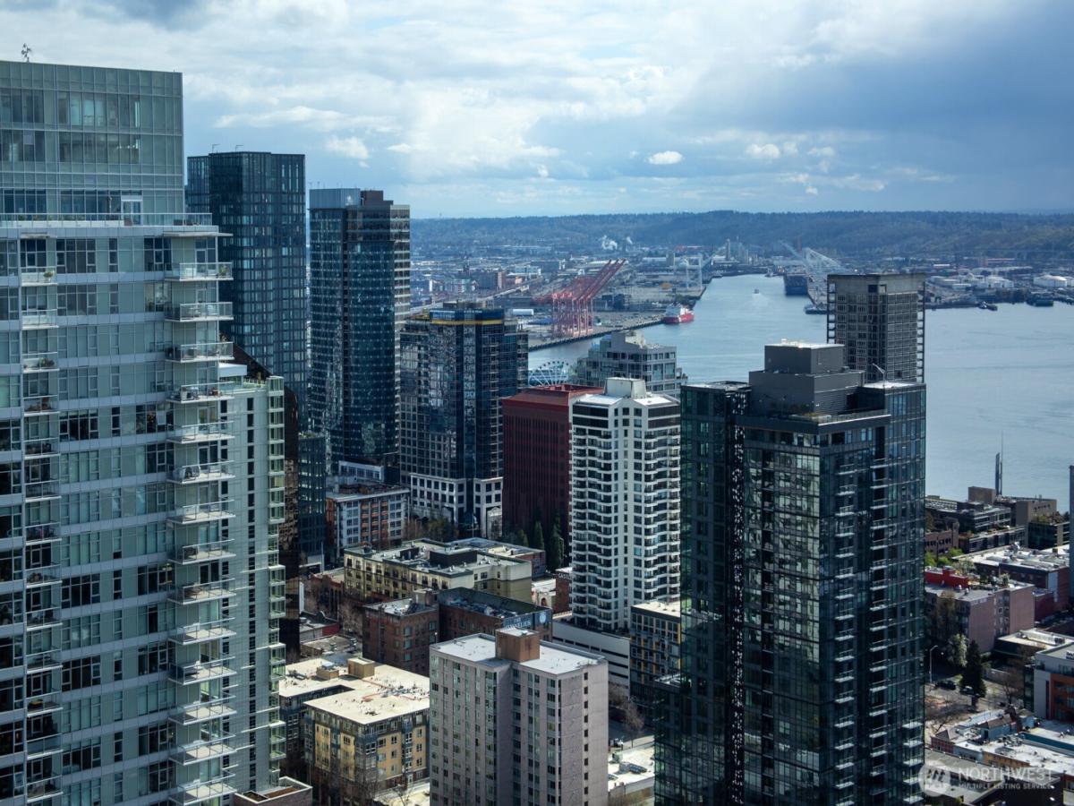 MLS #NWM2346213 image #0