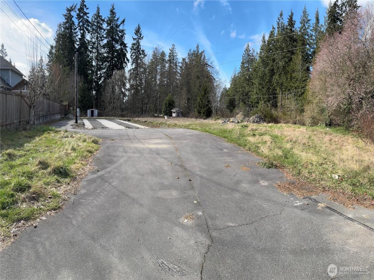 MLS #NWM2346300 image #0