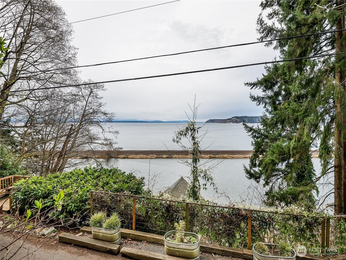 MLS #NWM2346366 image #0