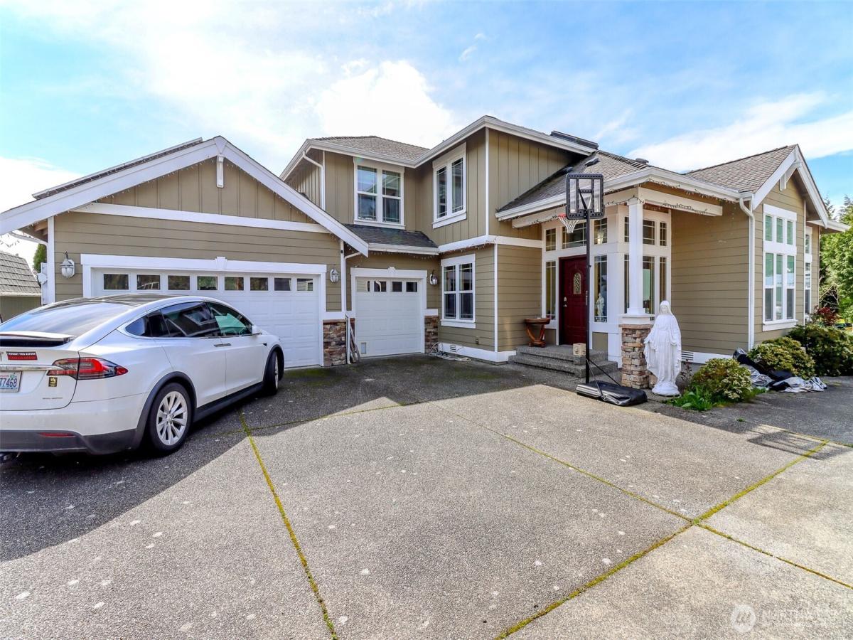 MLS #NWM2346550 image #0