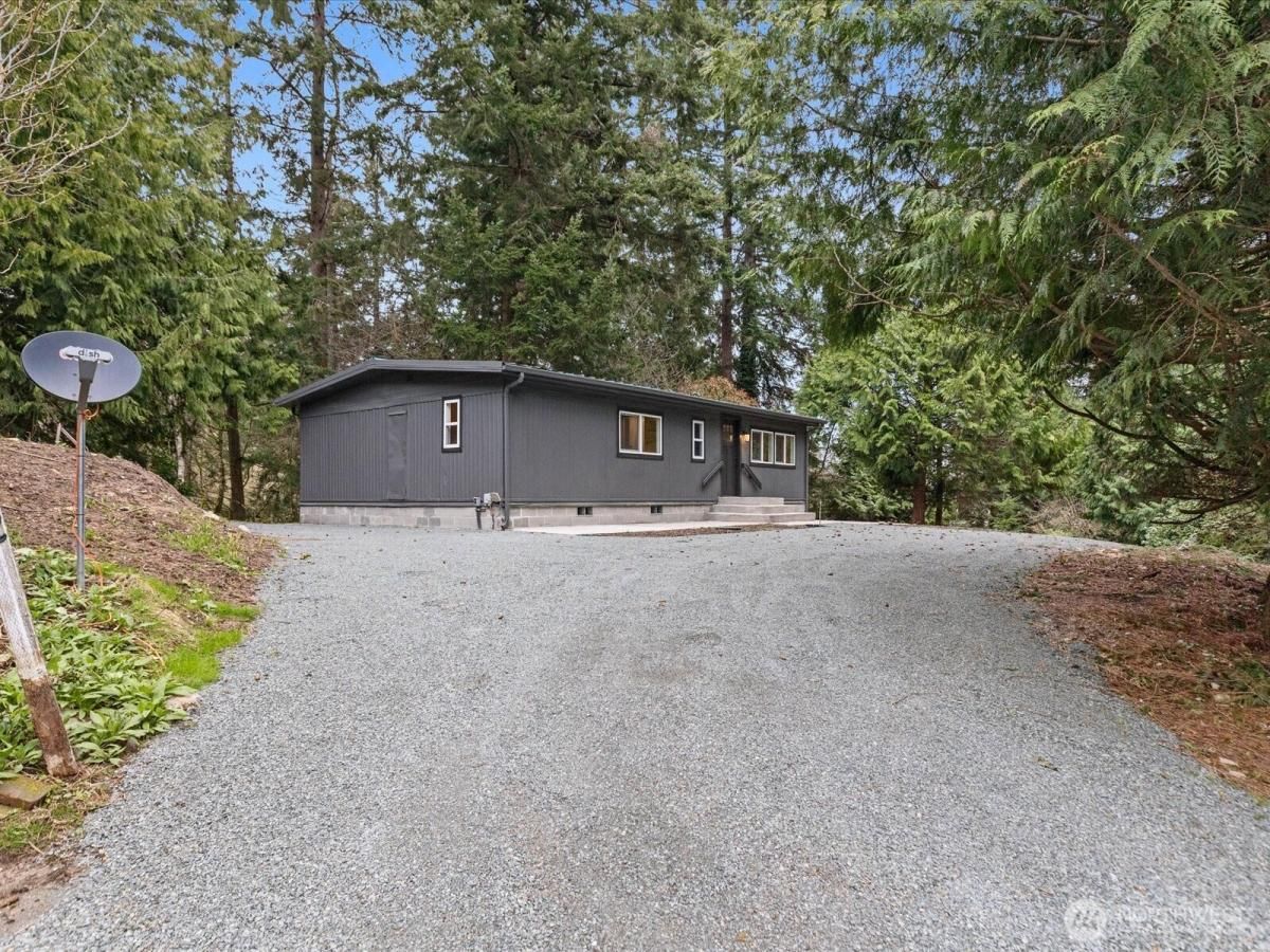 MLS #NWM2347708 image #0