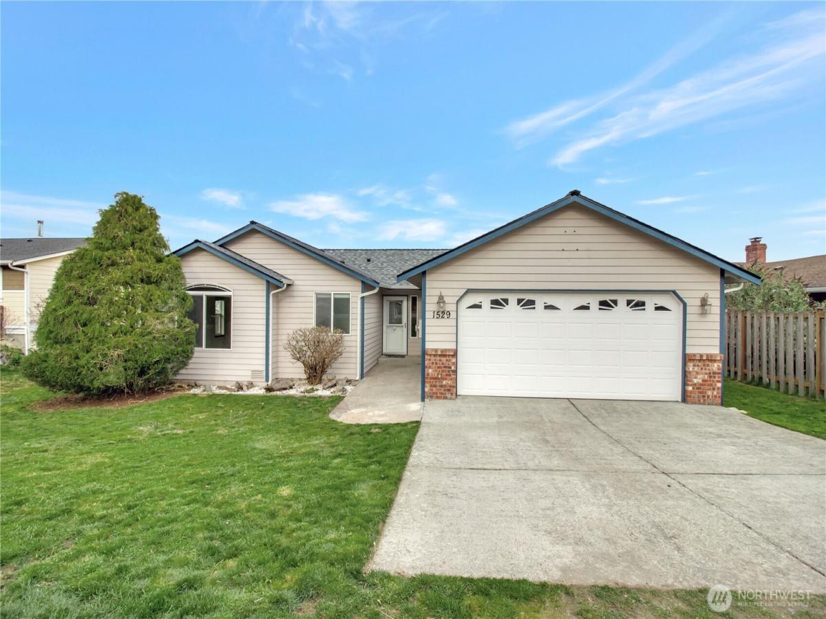 MLS #NWM2348075 image #0