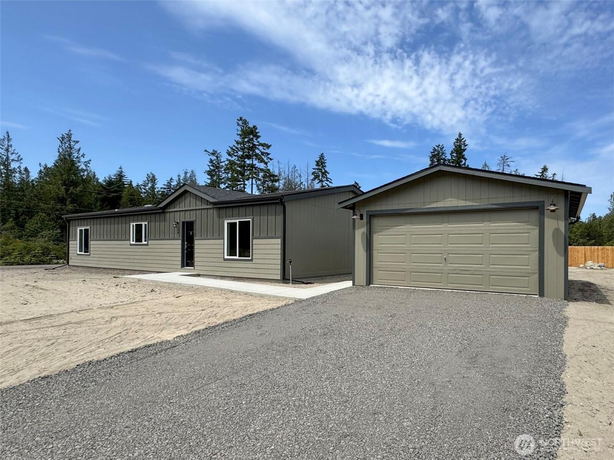 MLS #NWM2348600 image #0