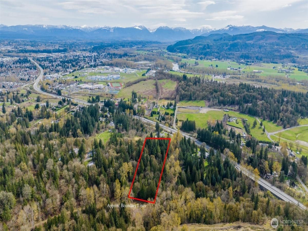 MLS #NWM2349496 image #0