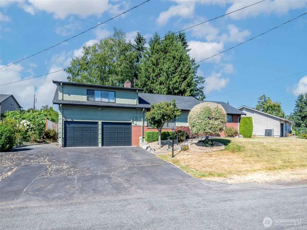 MLS #NWM2349530 image #0