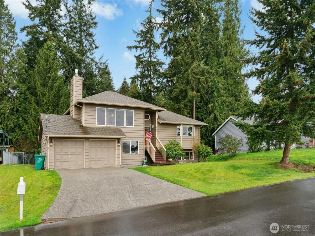 MLS #NWM2349556 image #0