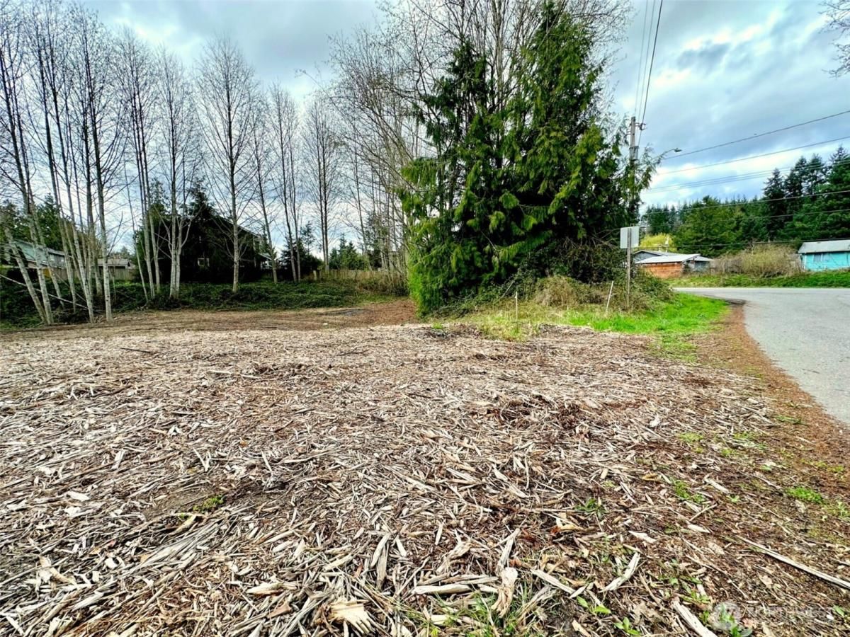 MLS #NWM2353167 image #0