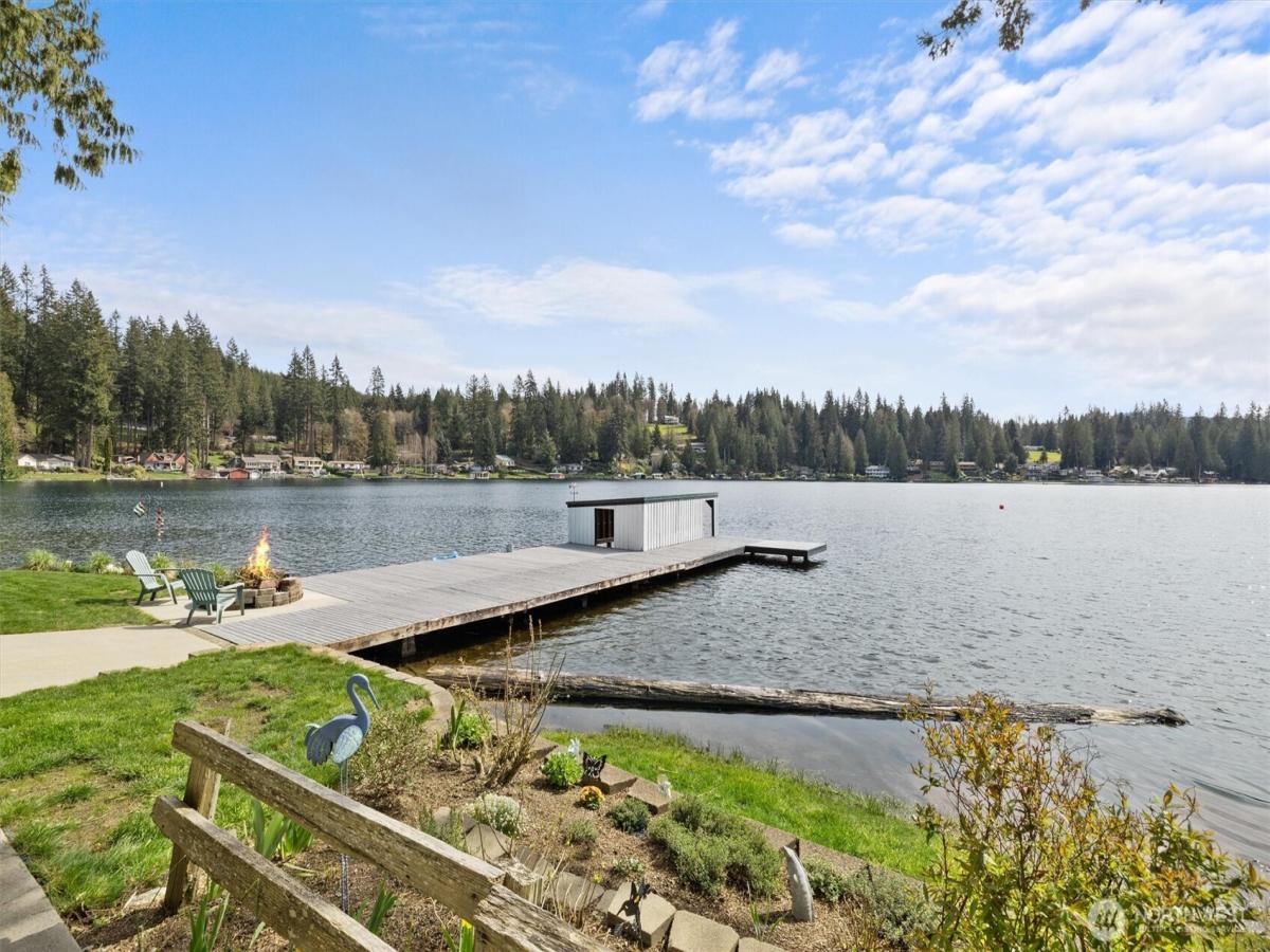 MLS #NWM2353428 image #0