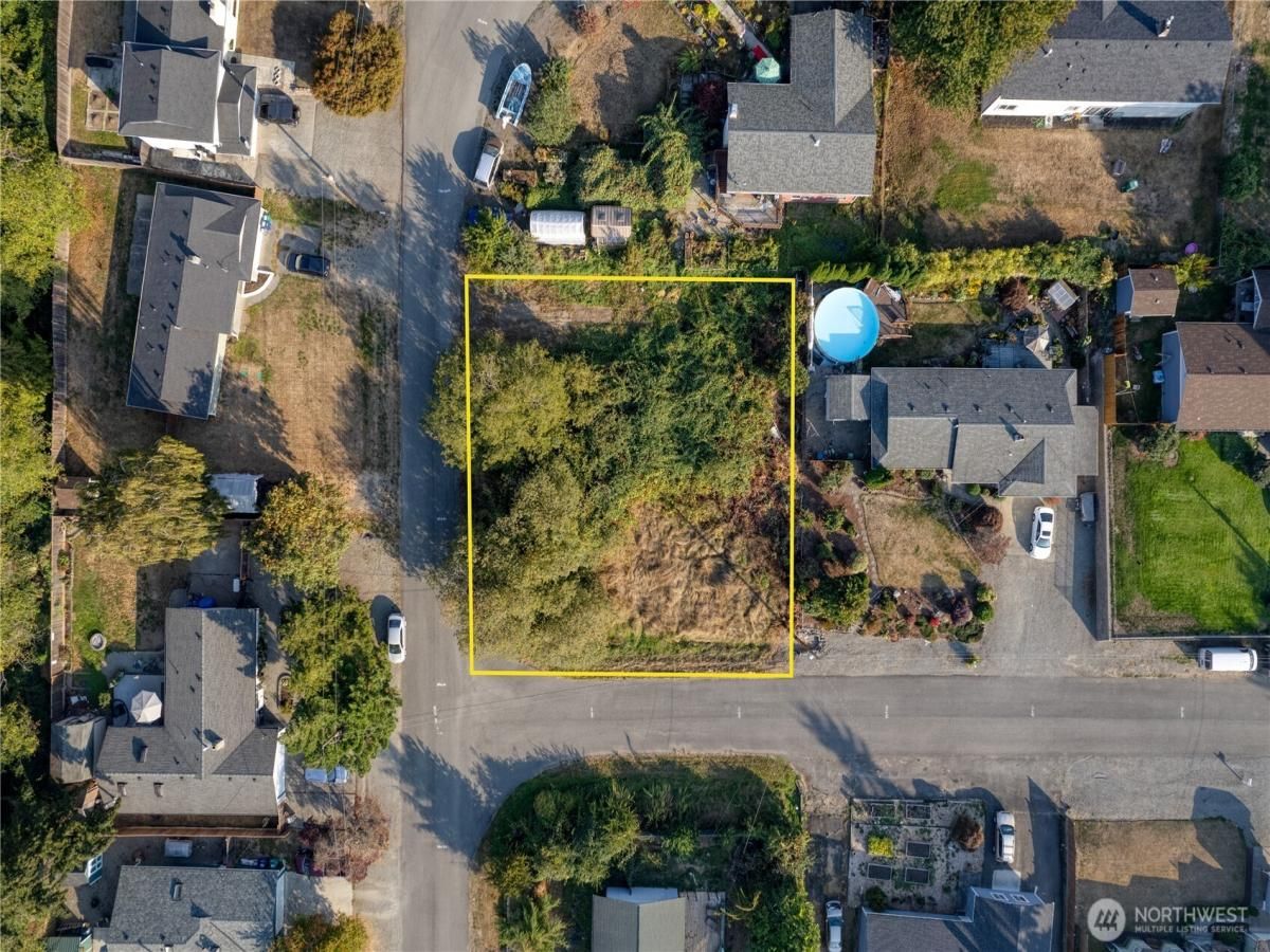 MLS #NWM2353693 image #0