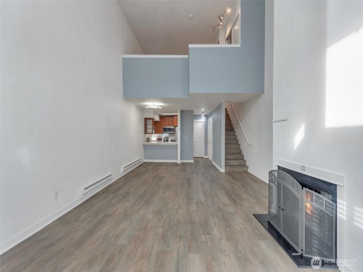 MLS #NWM2353824 image #0