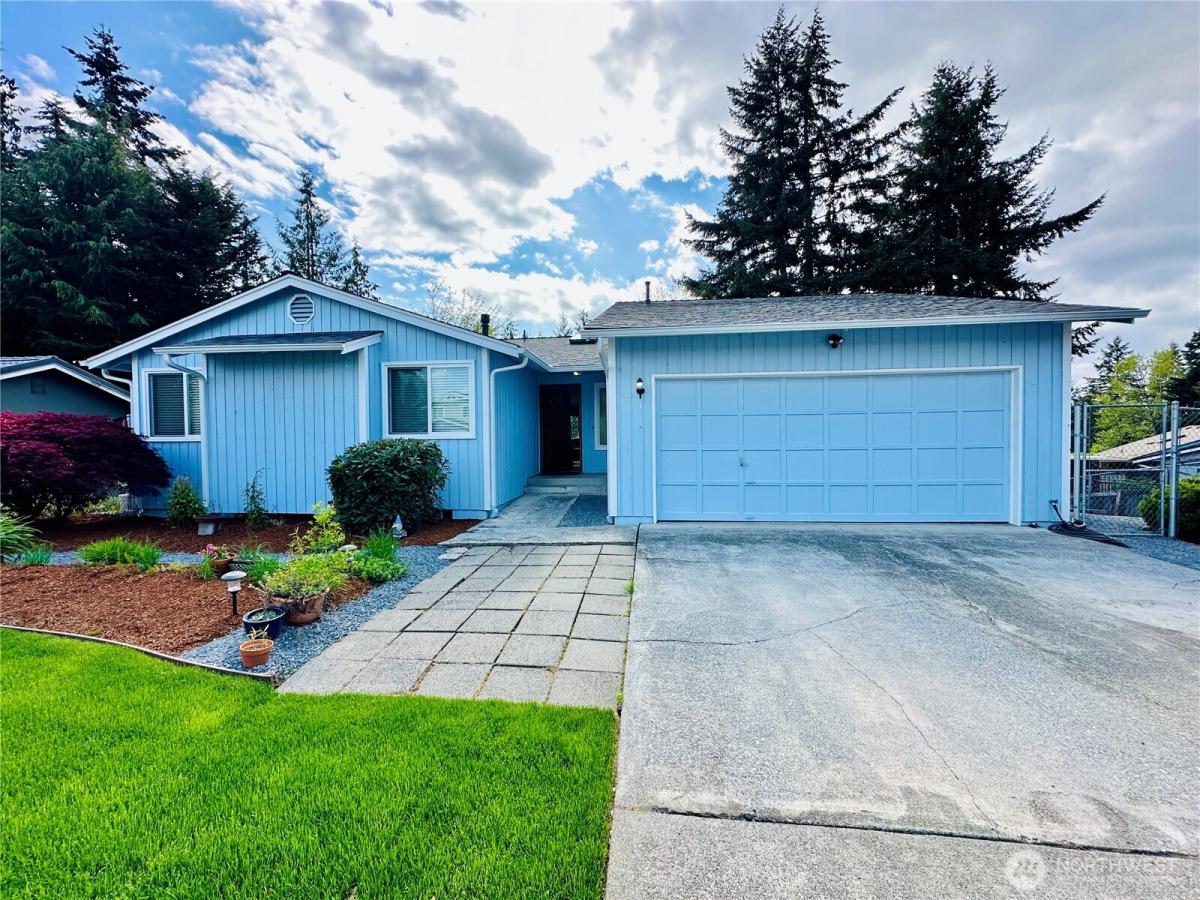 MLS #NWM2354511 image #0