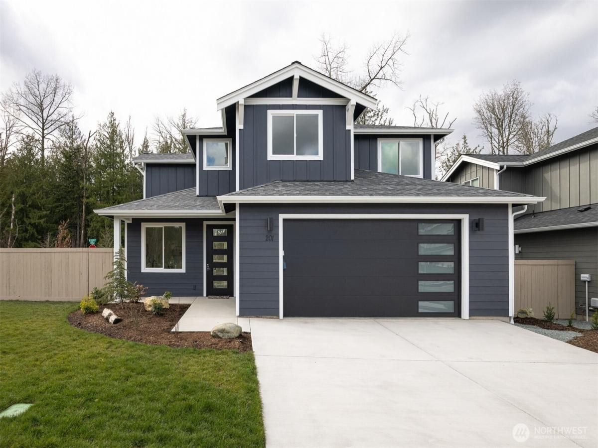 MLS #NWM2354712 image #0