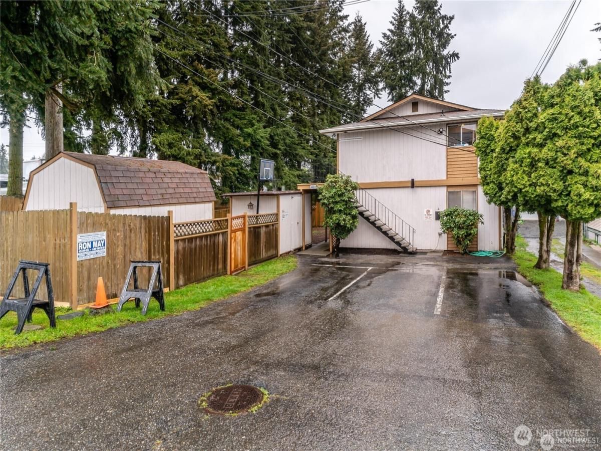 MLS #NWM2354836 image #0