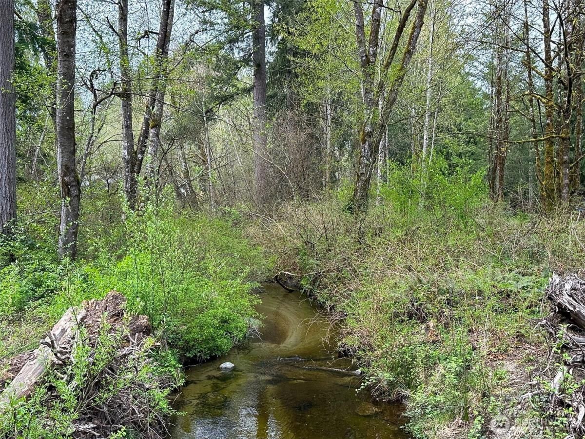 MLS #NWM2355246 image #0